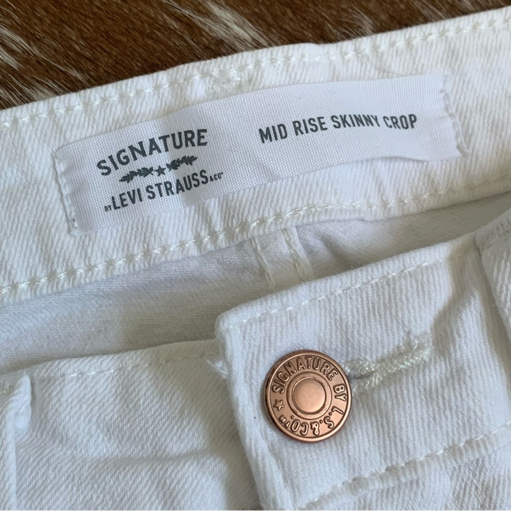 • [Levi’s] Mid Rise Skinny Crop • - Picture 9 of 10